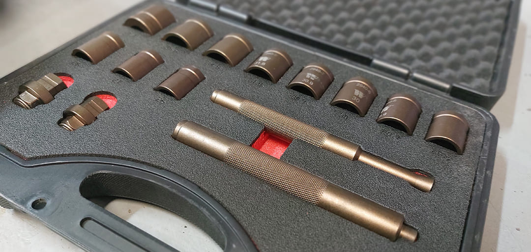 Maleta com adaptadores e ferramentas profissionais para remoção de porcas de segurança
